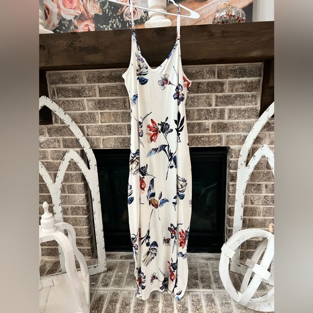 Floral Maxi Dress with Pockets